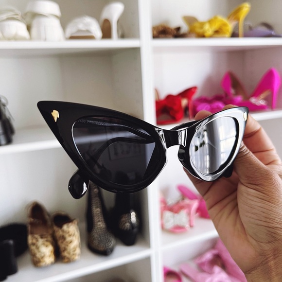 Vintage Style Cat Eye Sunglasses - Picture 4 of 6